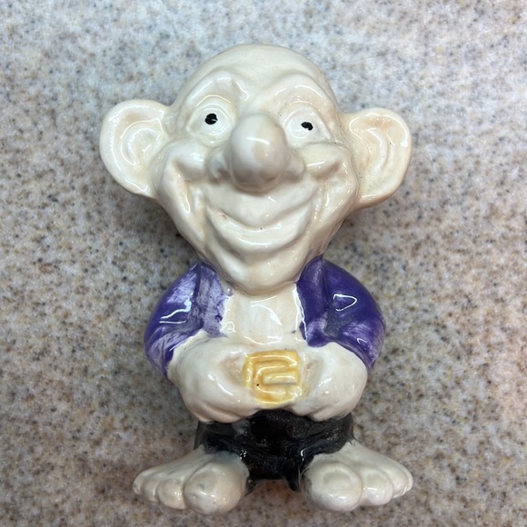 Set of two little hand painted ceramic Cave Trolls 🧌 or Leprechauns vintage - Picture 9 of 12